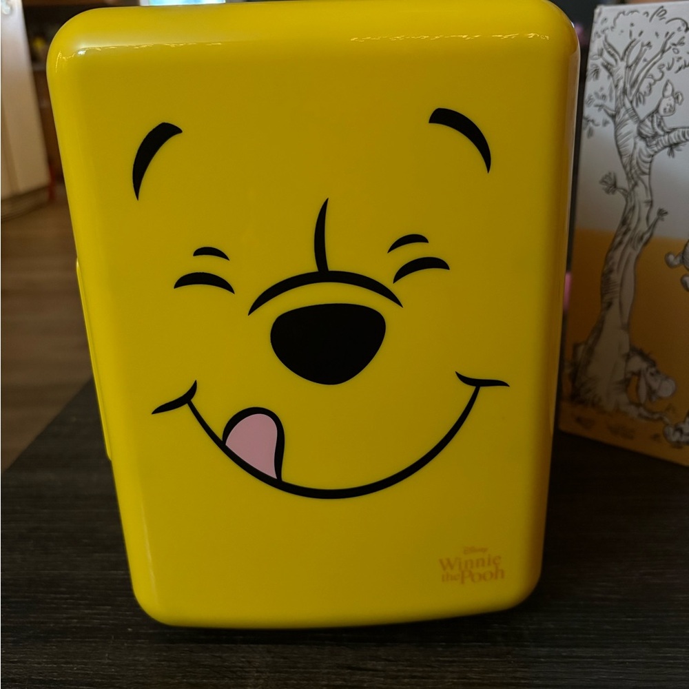 Winnie the Pooh Yellow Food Storage Container